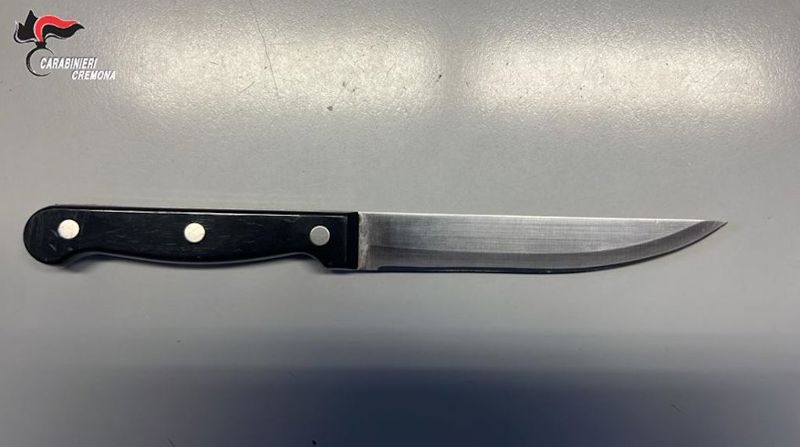 Coltello sequestrato